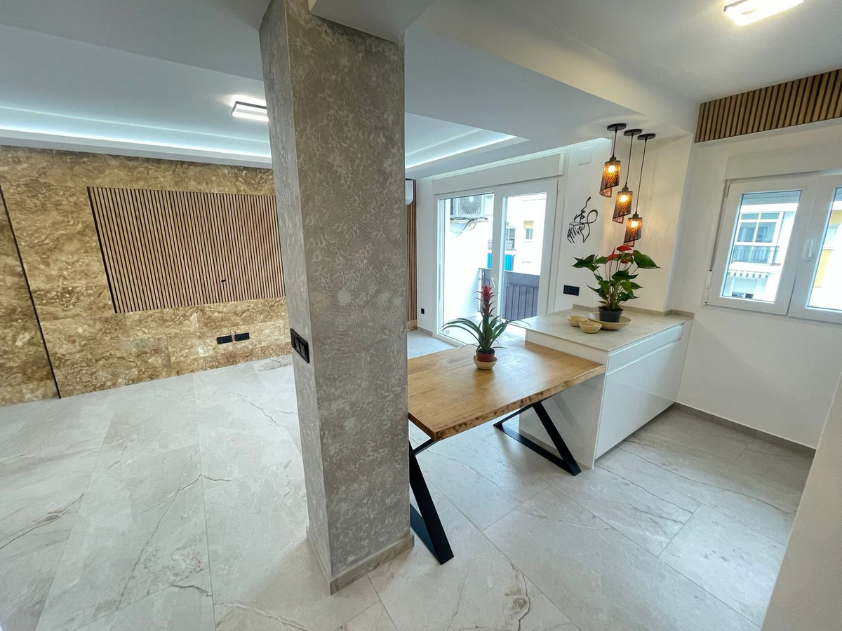 3 Bed Apartment for sale in Estepona Costa Del Sol, Málaga, Spain
