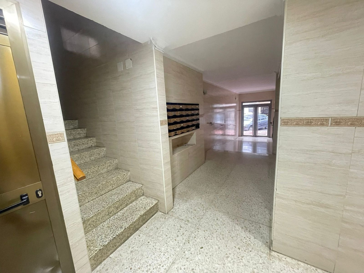 3 Bed Apartment for sale in Estepona Costa Del Sol, Málaga, Spain