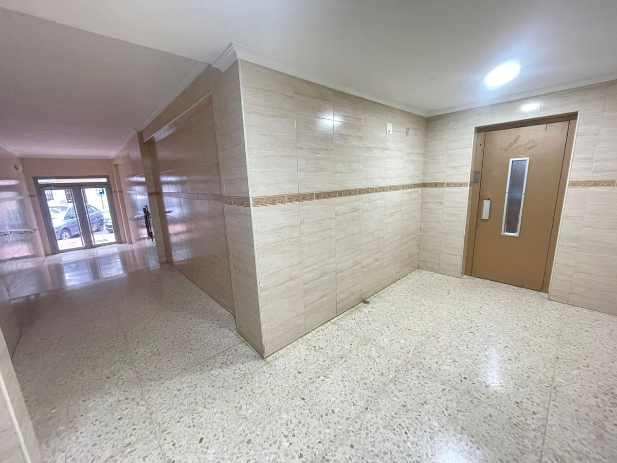 3 Bed Apartment for sale in Estepona Costa Del Sol, Málaga, Spain