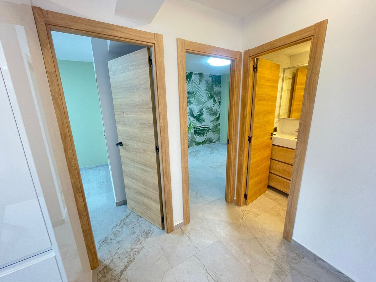 3 Bed Apartment for sale in Estepona Costa Del Sol, Málaga, Spain
