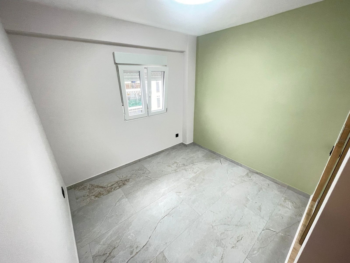 3 Bed Apartment for sale in Estepona Costa Del Sol, Málaga, Spain
