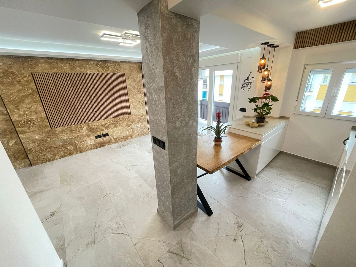 3 Bed Apartment for sale in Estepona Costa Del Sol, Málaga, Spain