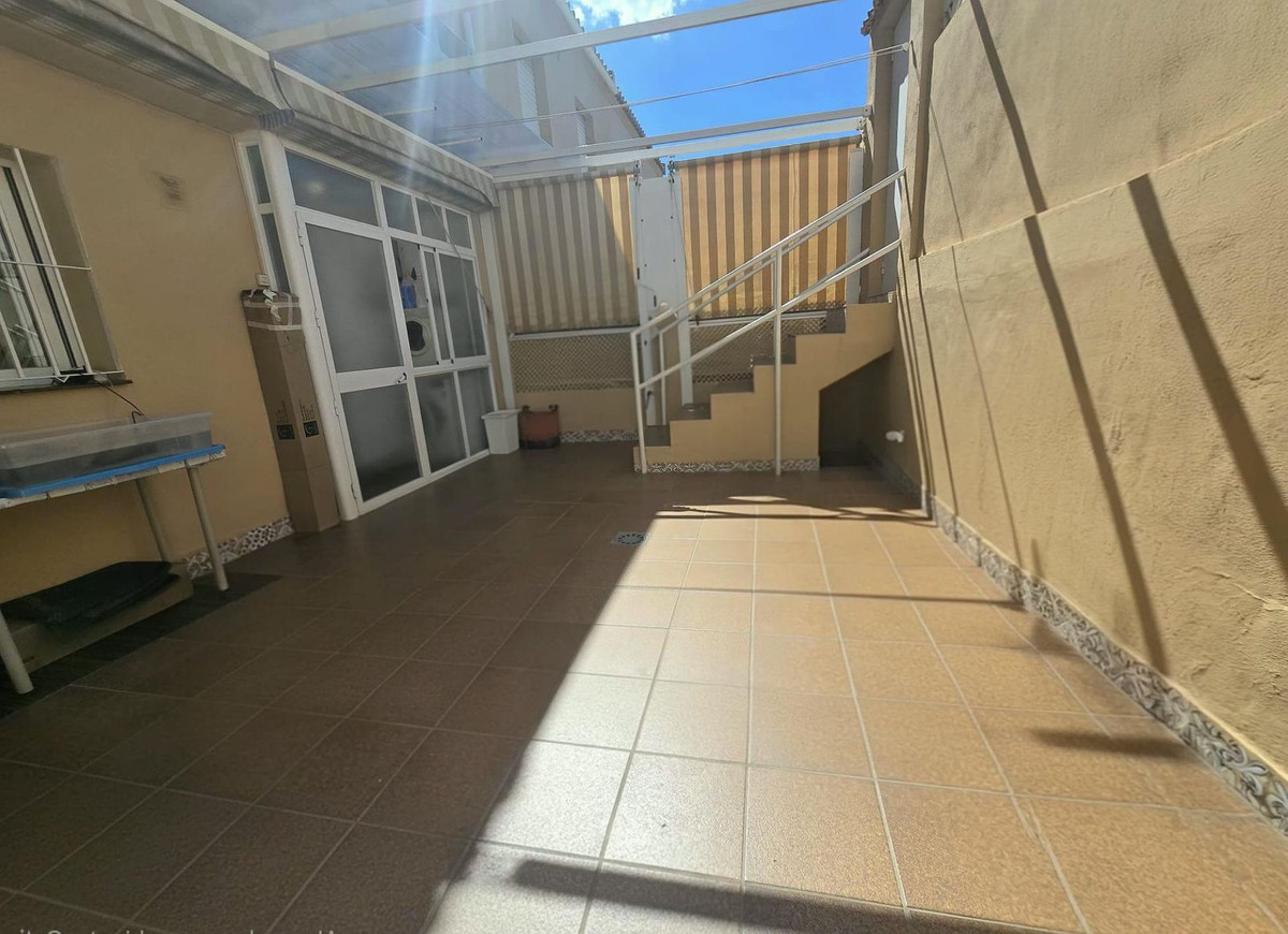 Se vende Pareada de 4 dormitorios en Costa Del Sol, Málaga, España