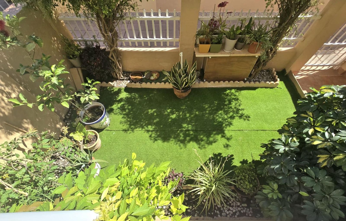 Se vende Pareada de 4 dormitorios en Costa Del Sol, Málaga, España