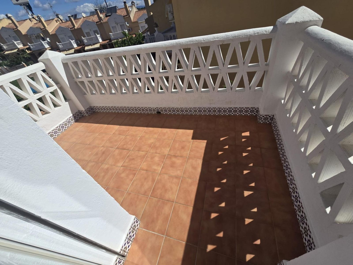 Se vende Pareada de 4 dormitorios en Costa Del Sol, Málaga, España