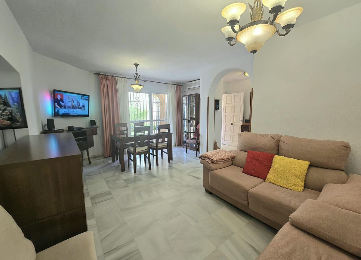 Se vende Pareada de 4 dormitorios en Costa Del Sol, Málaga, España