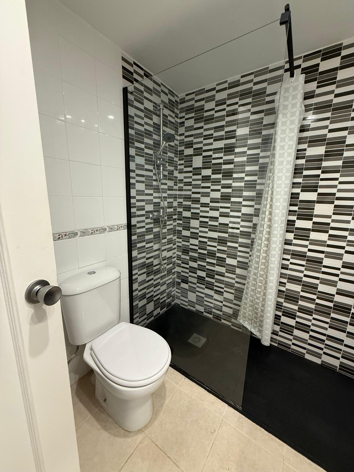 Se vende Apartamento Planta Media de 1 dormitorios en Costa Del Sol, Málaga, España