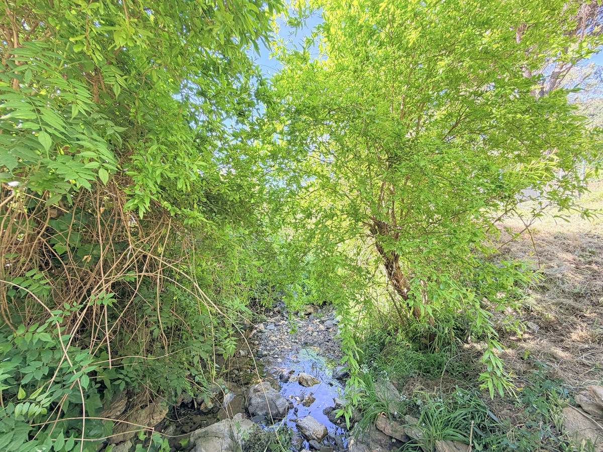 4 Bed Townhouse for sale in Casares Costa Del Sol, Málaga, Spain