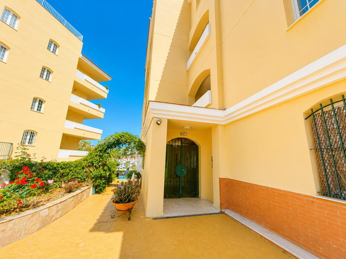 2 Bed Apartment for sale in Riviera Del Sol Costa Del Sol, Málaga, Spain