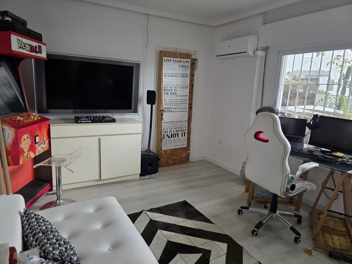 3 Bed Townhouse for sale in Hacienda Las Chapas Costa Del Sol, Málaga, Spain