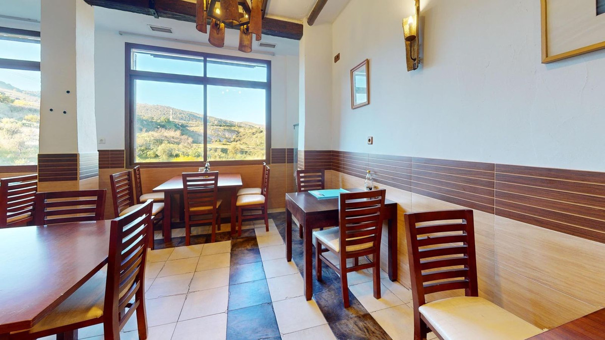 Commercial unit for sale in Benalmadena Costa Del Sol, Málaga, Spain