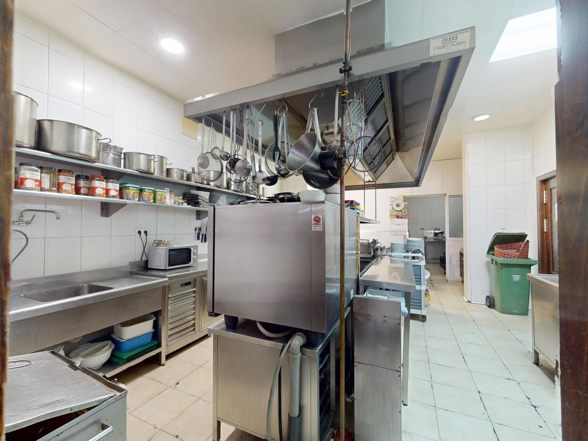Commercial unit for sale in Benalmadena Costa Del Sol, Málaga, Spain