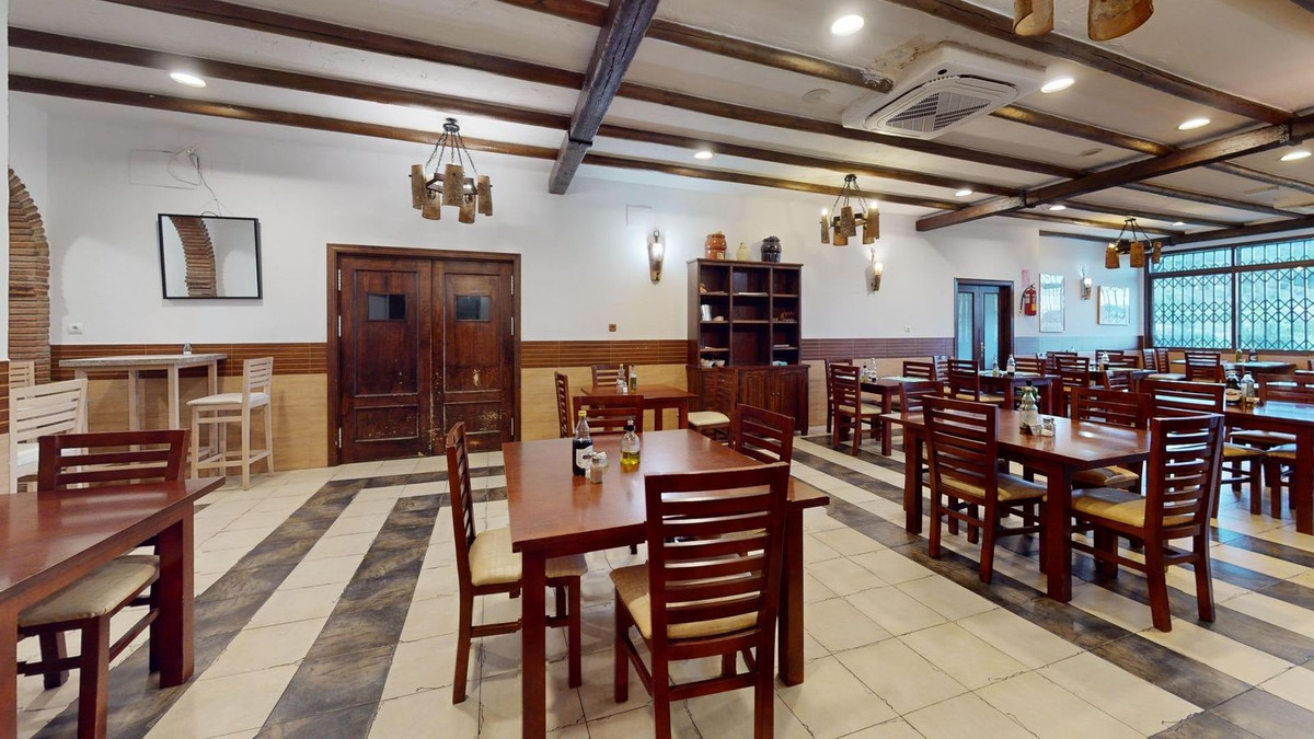 Commercial unit for sale in Benalmadena Costa Del Sol, Málaga, Spain