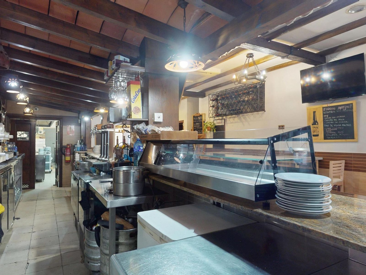 Commercial unit for sale in Benalmadena Costa Del Sol, Málaga, Spain