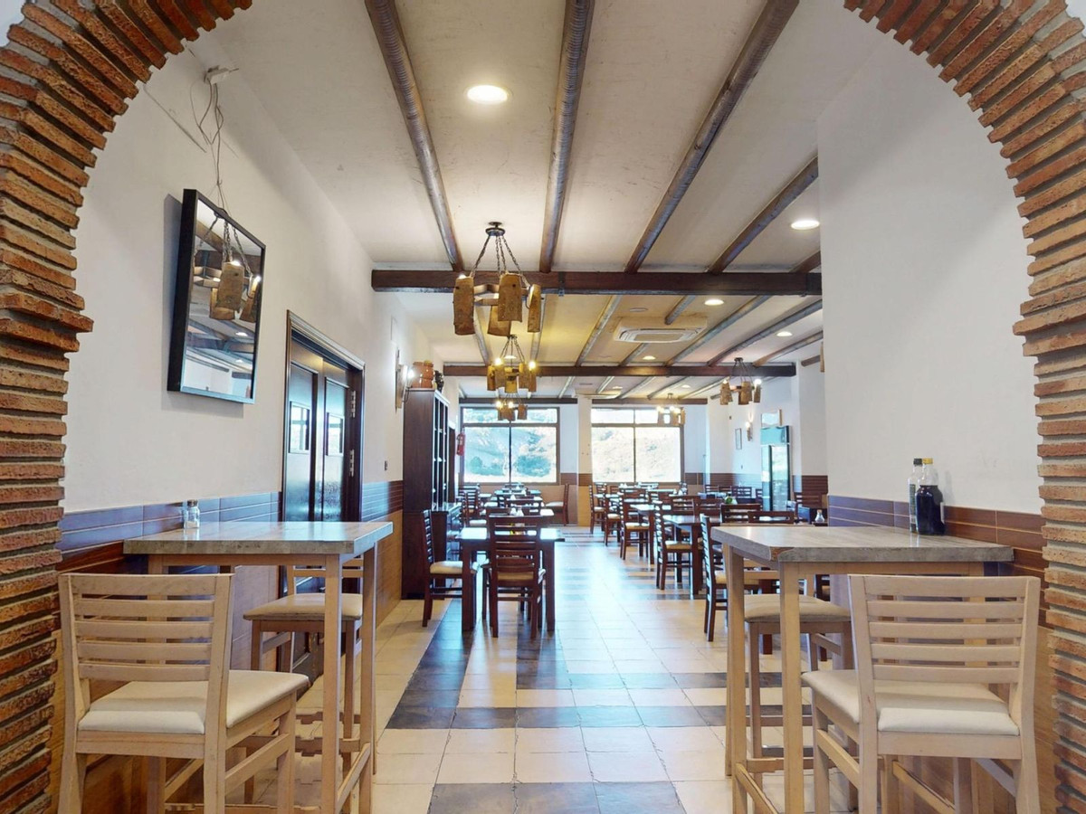 Commercial unit for sale in Benalmadena Costa Del Sol, Málaga, Spain