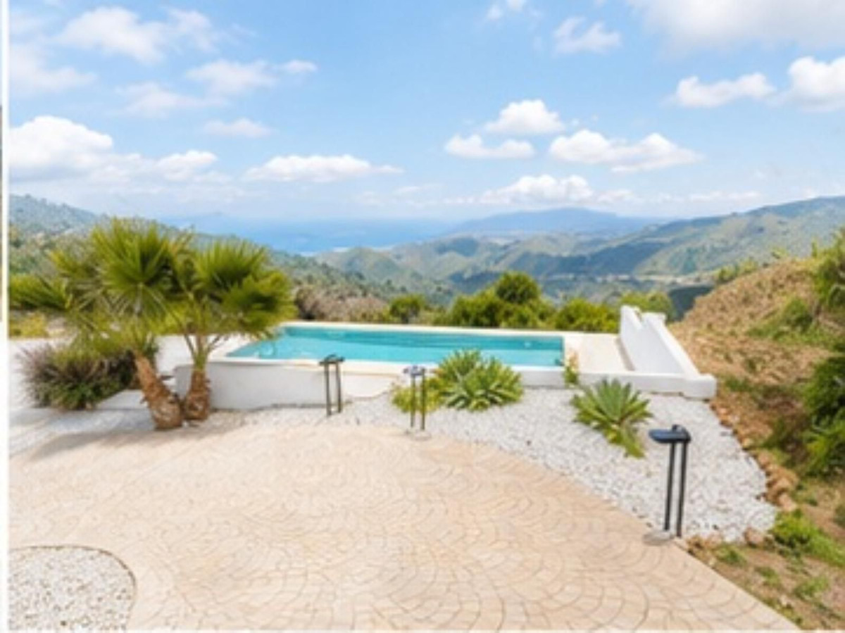 2 Bed Townhouse for sale in Ojén Costa Del Sol, Málaga, Spain