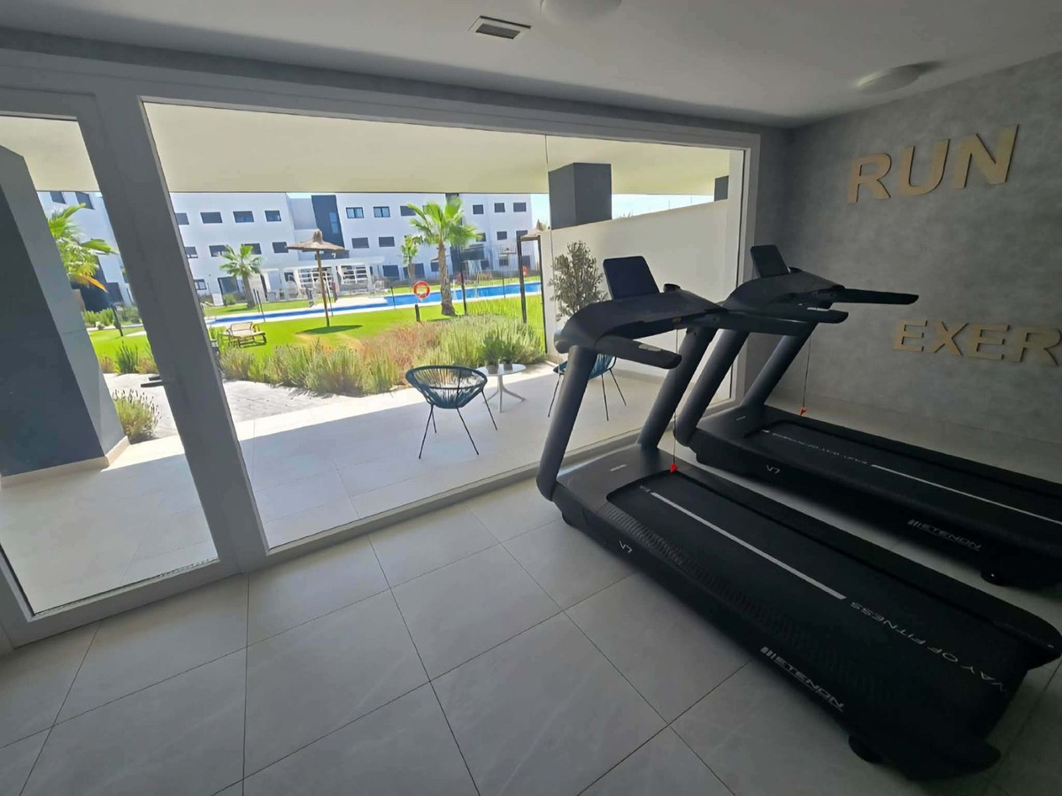Se vende Apartamento Planta Baja de 2 dormitorios en Costa Del Sol, Málaga, España