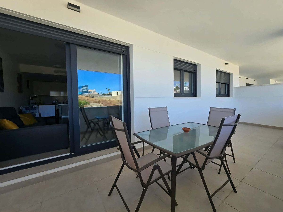 Se vende Apartamento Planta Baja de 2 dormitorios en Costa Del Sol, Málaga, España