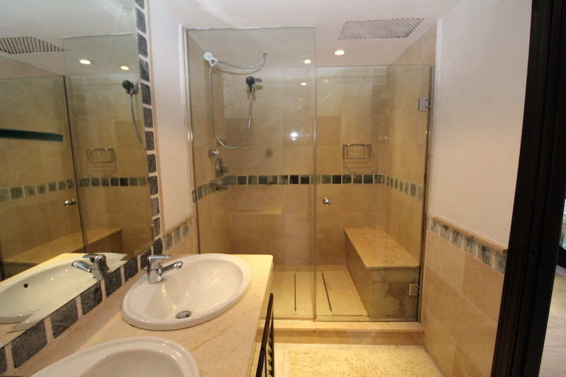 4 Bed Townhouse for sale in The Golden Mile Costa Del Sol, Málaga, Spain