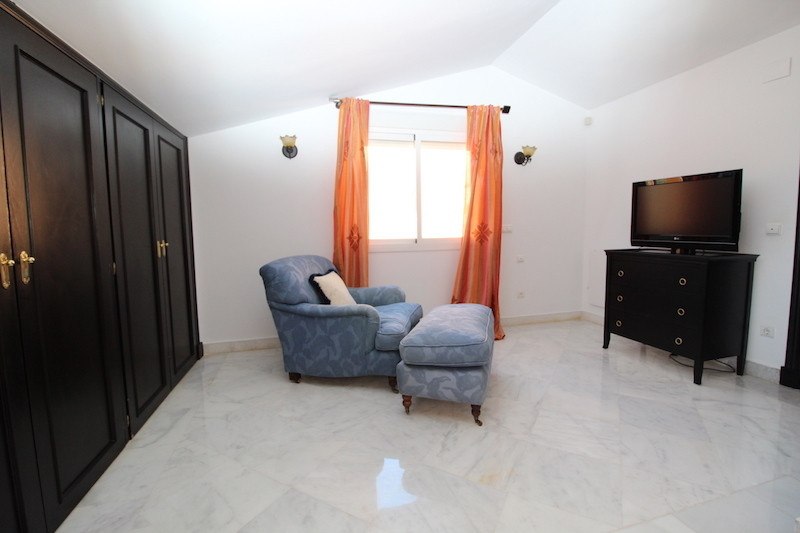 4 Bed Townhouse for sale in The Golden Mile Costa Del Sol, Málaga, Spain