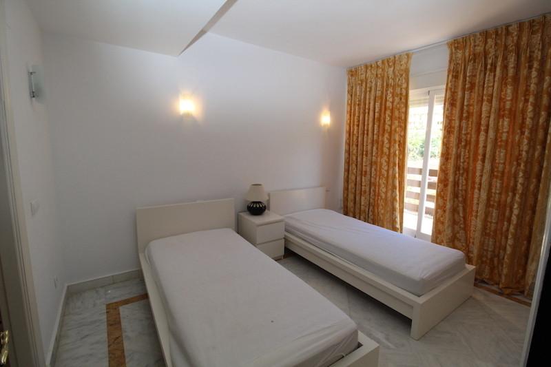 4 Bed Townhouse for sale in The Golden Mile Costa Del Sol, Málaga, Spain