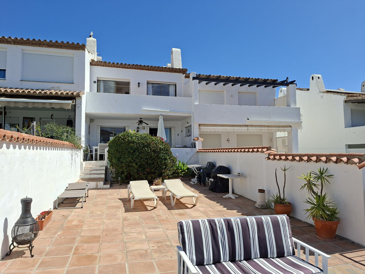Se vende Adosada de 3 dormitorios en Costa Del Sol, Málaga, España