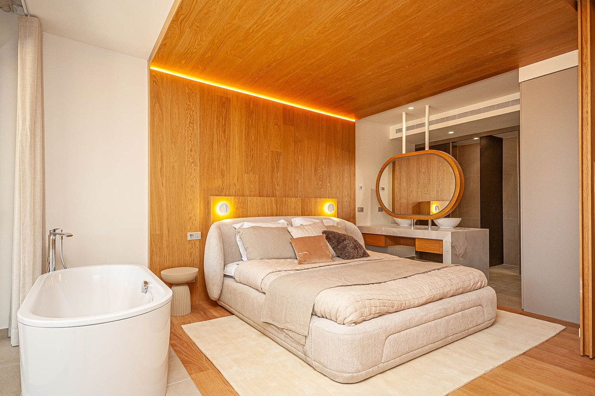 3 Bed Apartment for sale in Higueron Costa Del Sol, Málaga, Spain