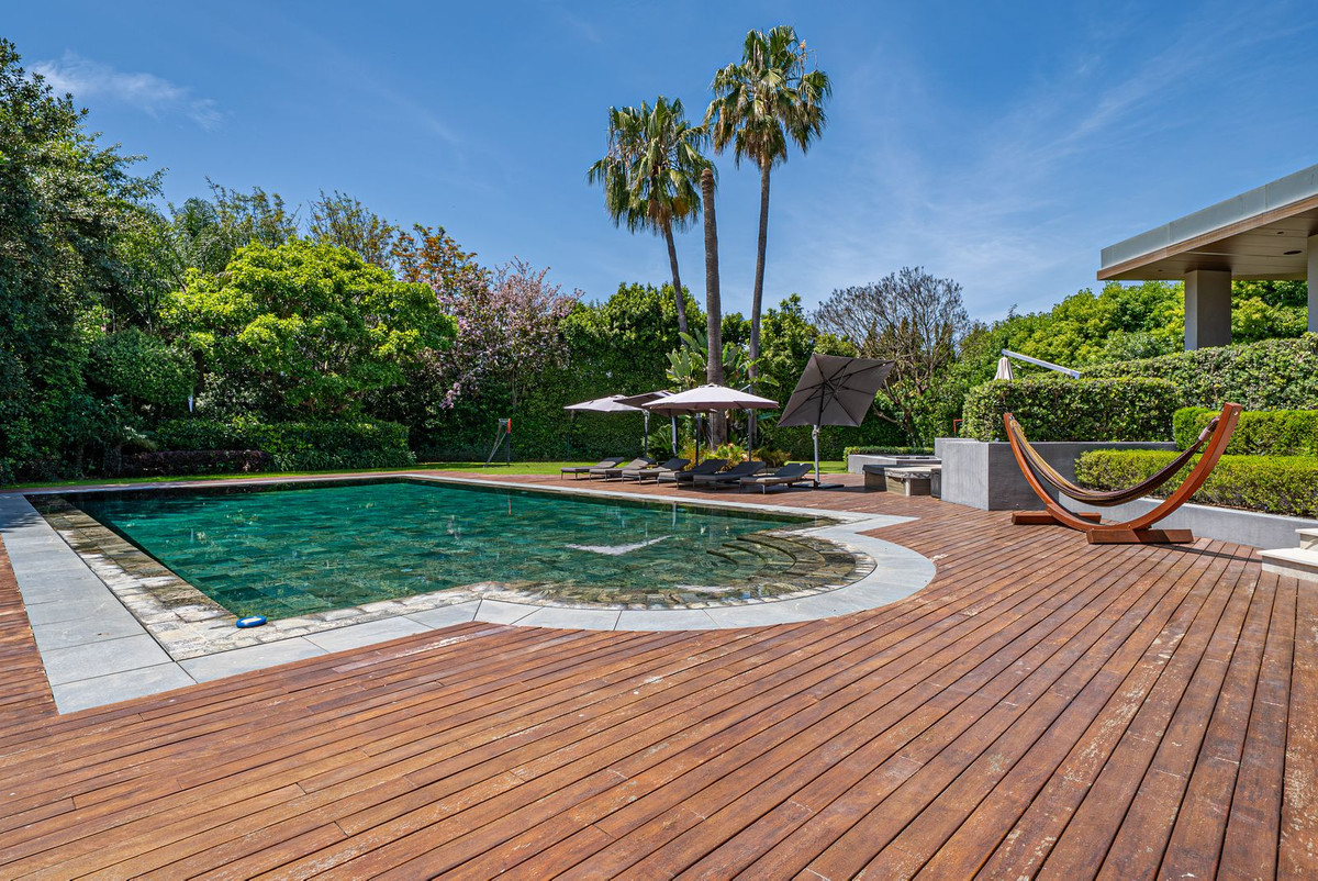 Se vende Villa - Chalet de 8 dormitorios en Costa Del Sol, Málaga, España