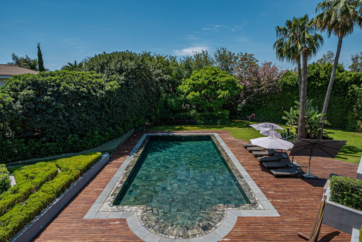 Se vende Villa - Chalet de 8 dormitorios en Costa Del Sol, Málaga, España