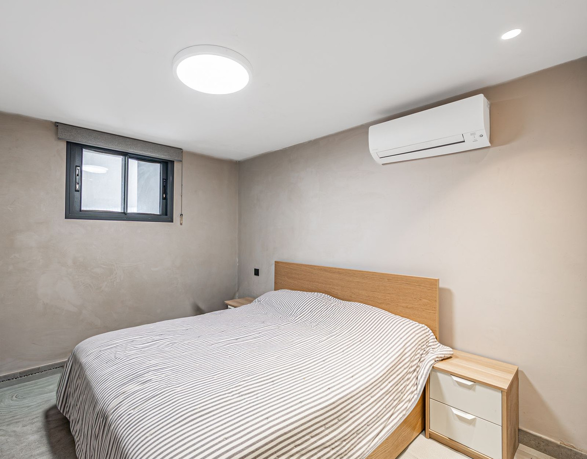 Se vende Villa - Chalet de 8 dormitorios en Costa Del Sol, Málaga, España