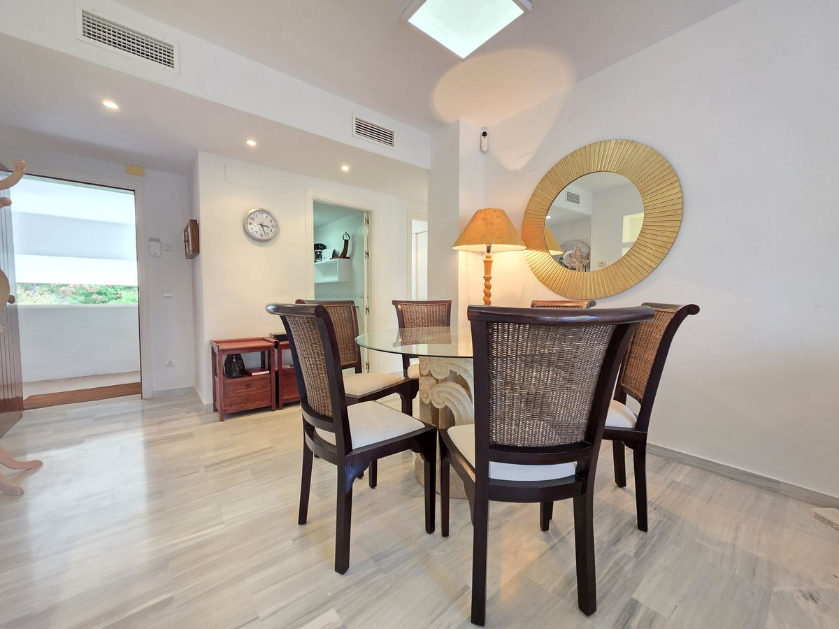 3 Bed Apartment for sale in Benahavís Costa Del Sol, Málaga, Spain