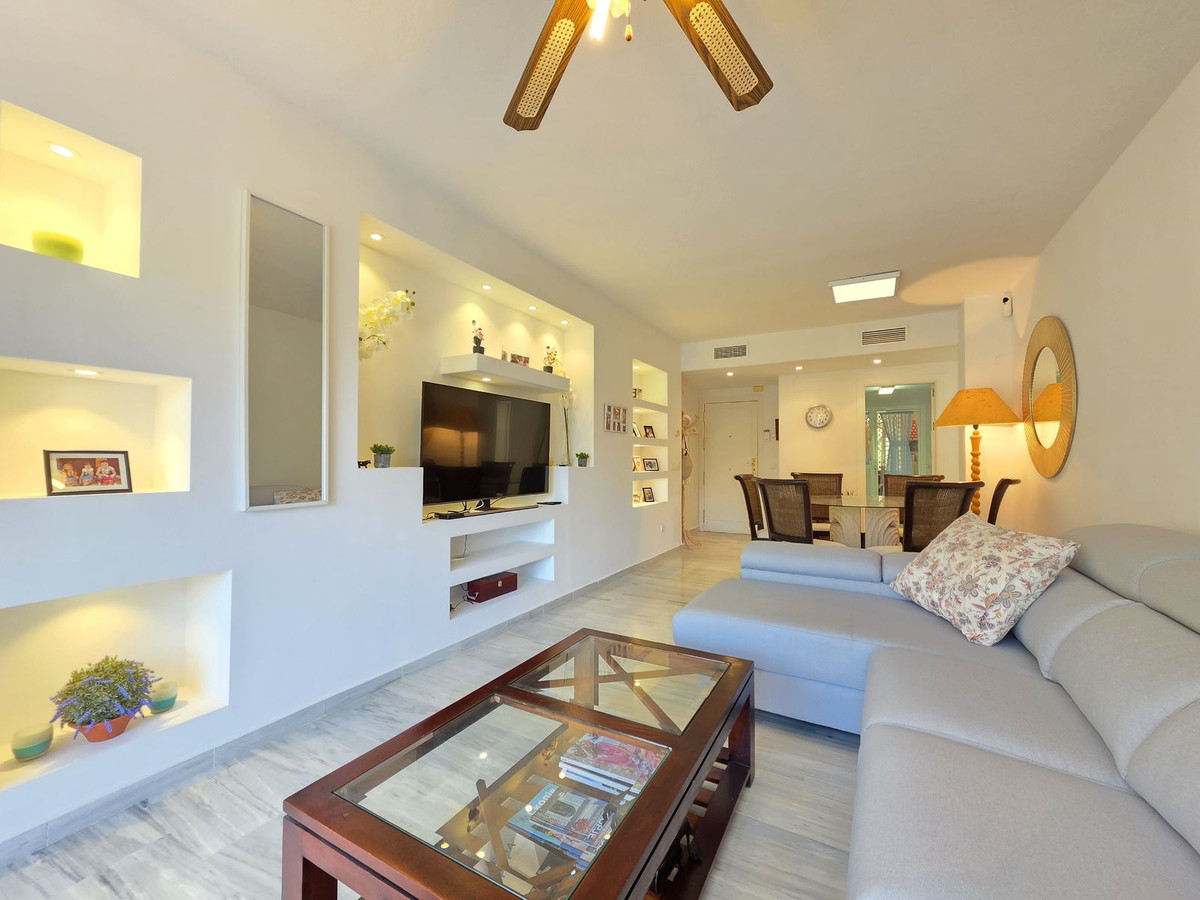 3 Bed Apartment for sale in Benahavís Costa Del Sol, Málaga, Spain