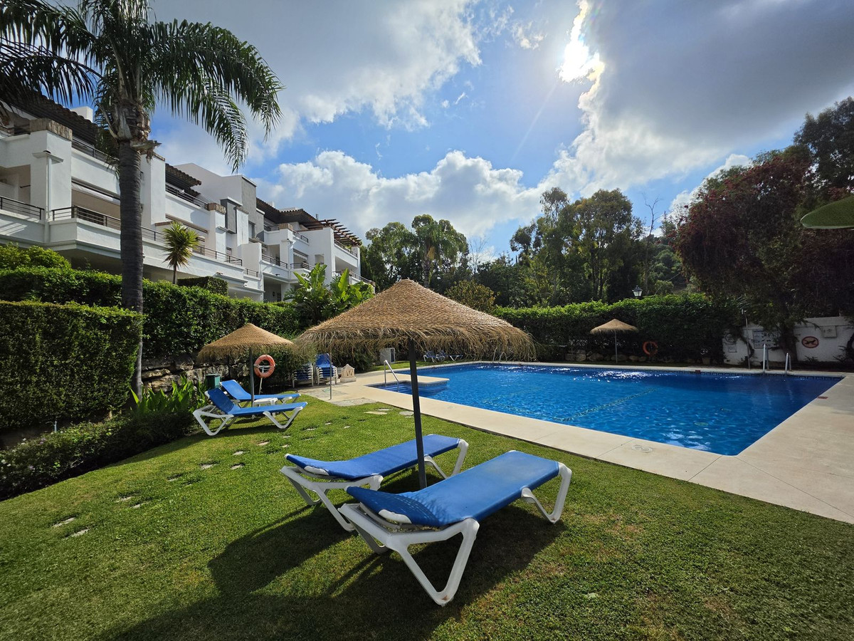 3 Bed Apartment for sale in Benahavís Costa Del Sol, Málaga, Spain