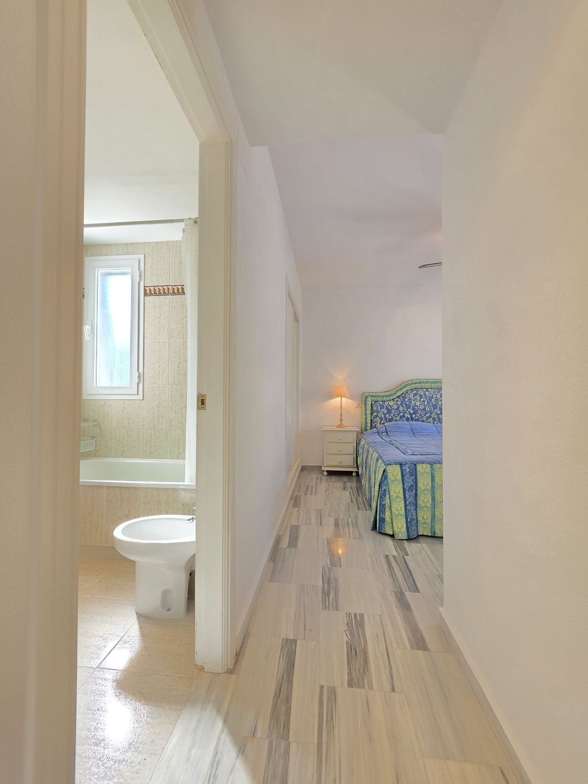 3 Bed Apartment for sale in Benahavís Costa Del Sol, Málaga, Spain