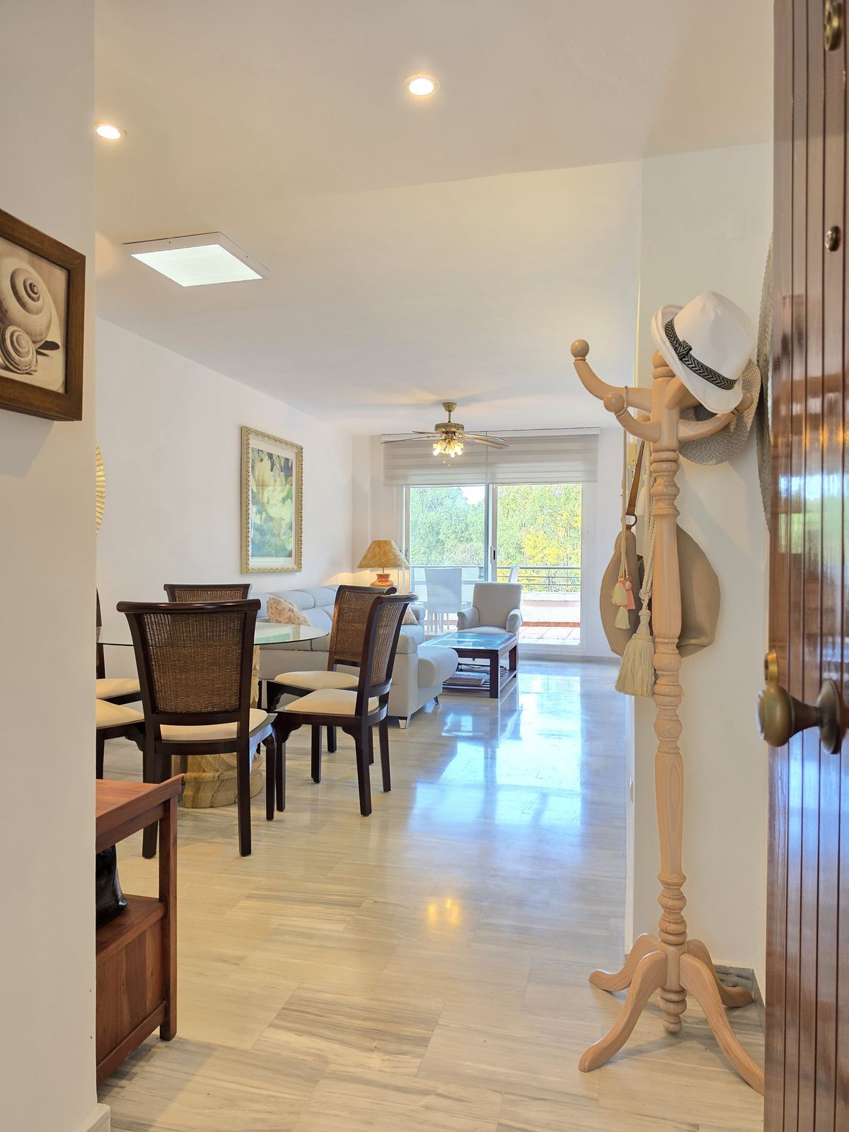 3 Bed Apartment for sale in Benahavís Costa Del Sol, Málaga, Spain