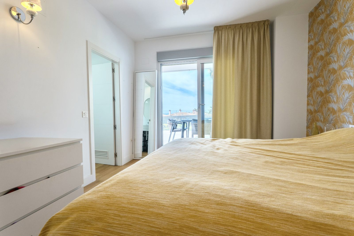 4 Bed Apartment for sale in Mijas Costa Costa Del Sol, Málaga, Spain