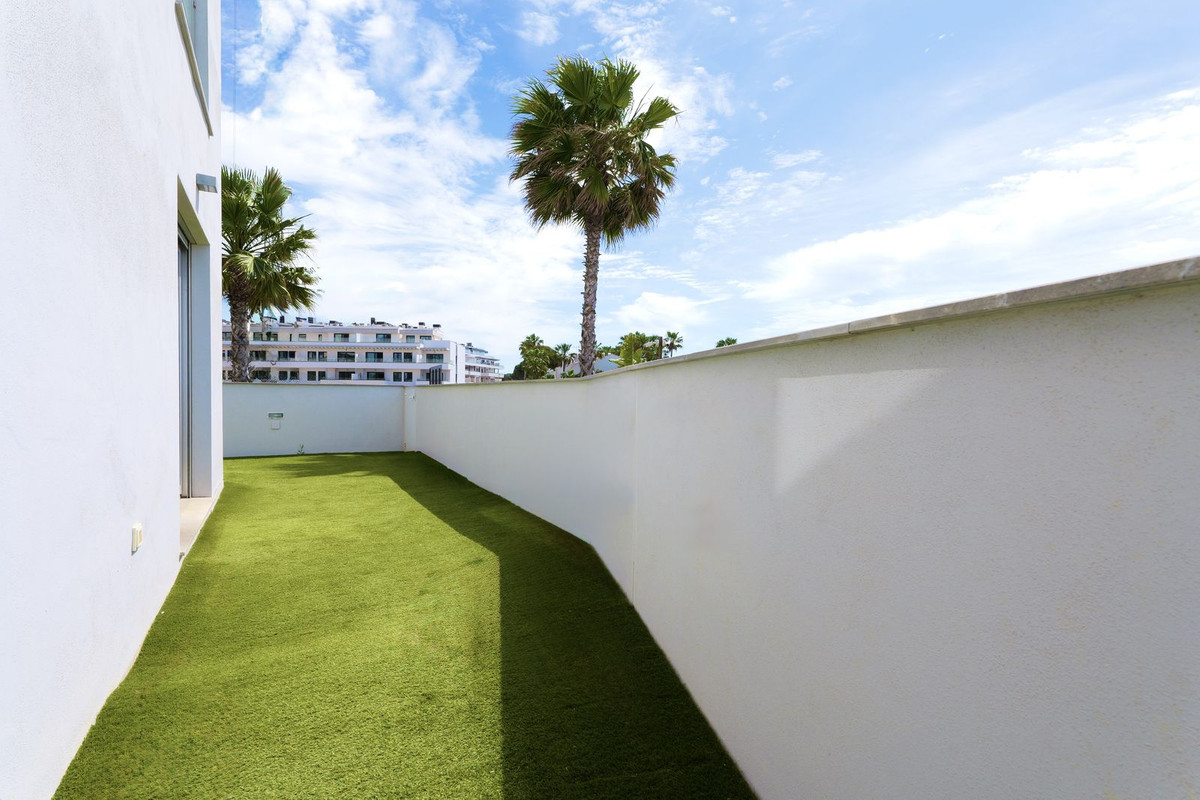 4 Bed Apartment for sale in Mijas Costa Costa Del Sol, Málaga, Spain