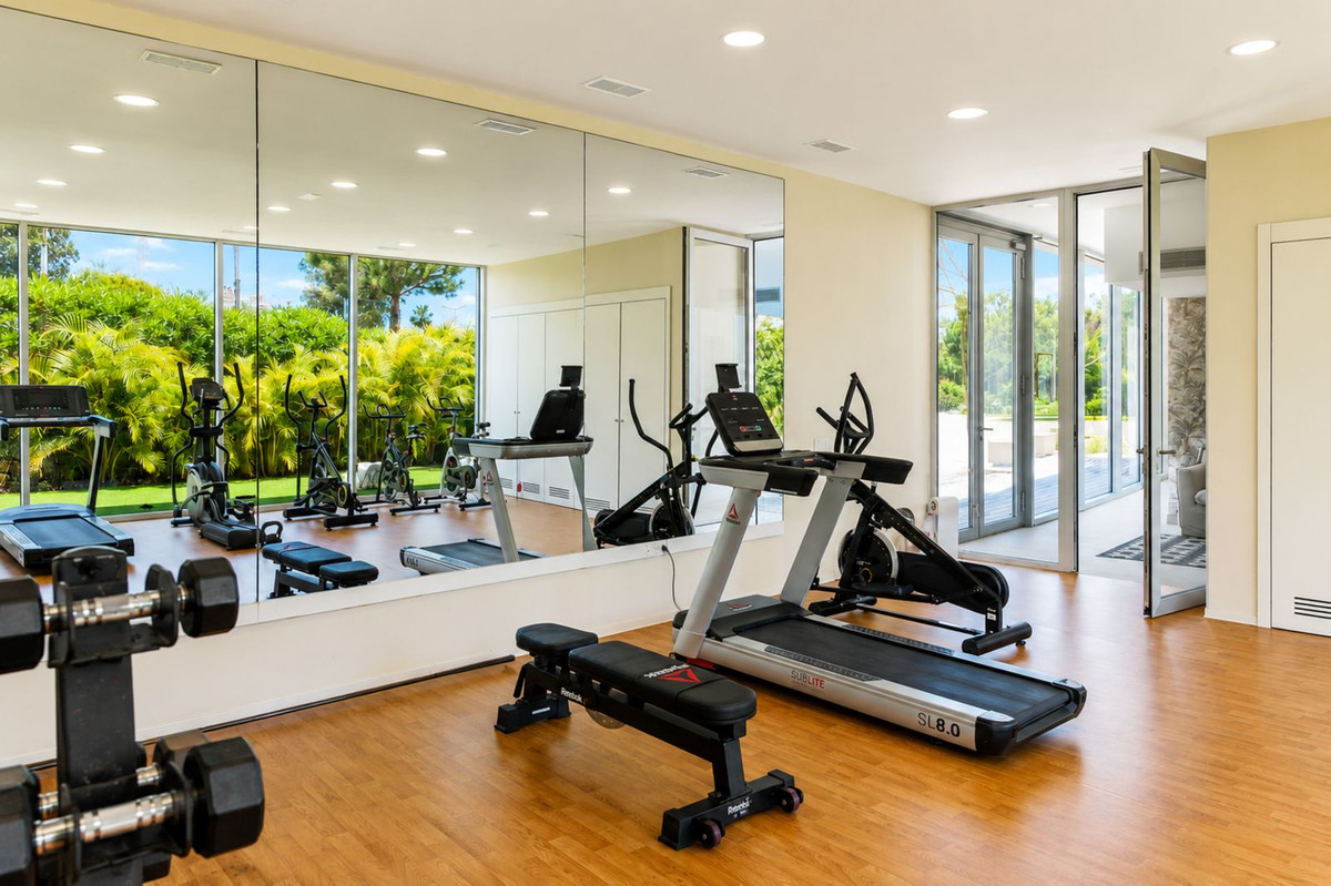 Se vende Apartamento Planta Media de 4 dormitorios en Costa Del Sol, Málaga, España