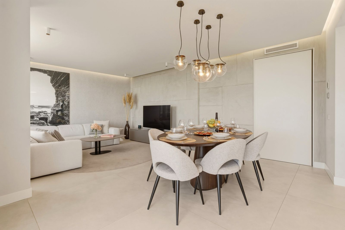 Se vende Apartamento Planta Media de 4 dormitorios en Costa Del Sol, Málaga, España