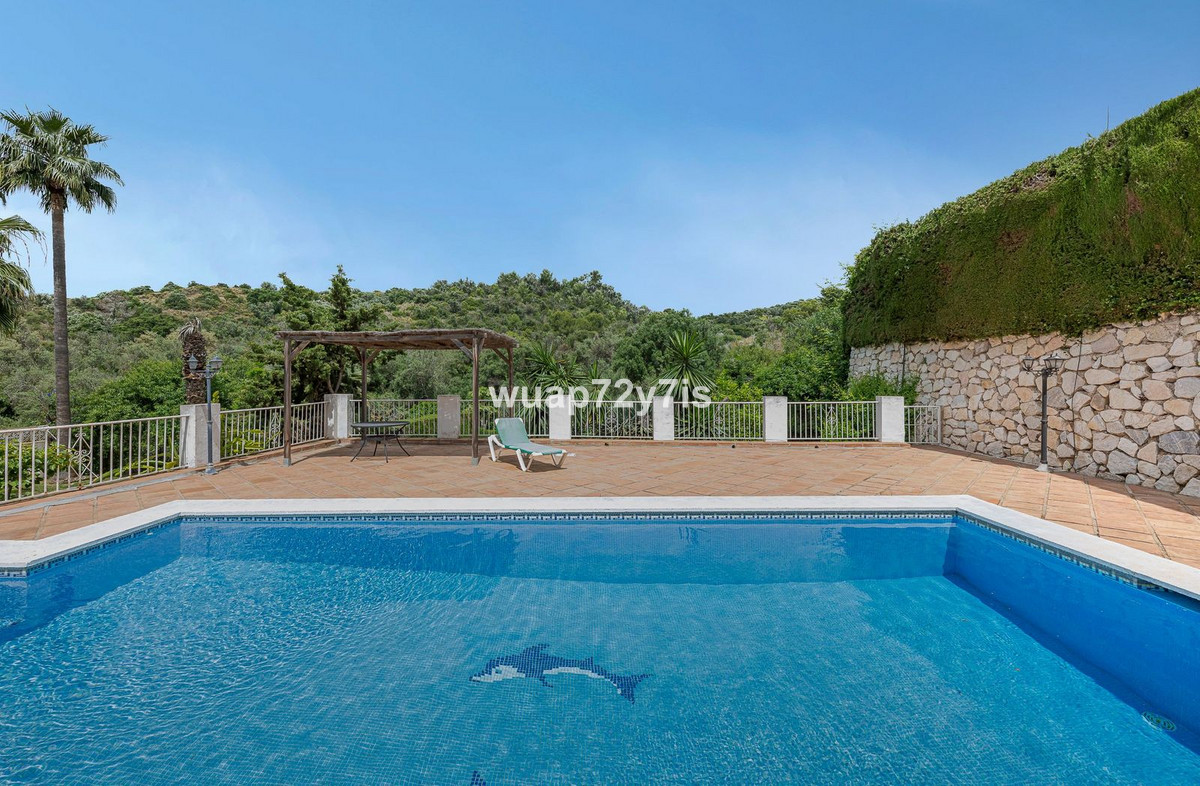 3 Bed Townhouse for sale in El Rosario Costa Del Sol, Málaga, Spain