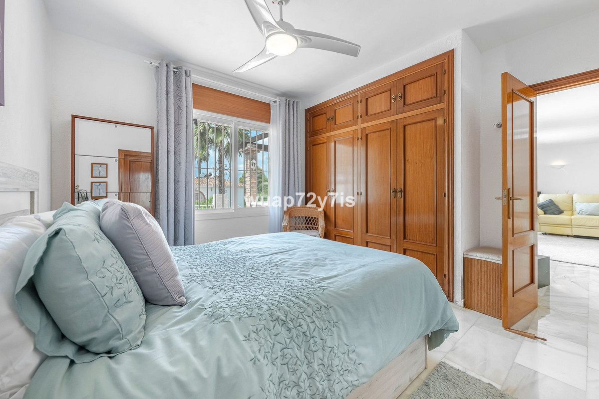 3 Bed Townhouse for sale in El Rosario Costa Del Sol, Málaga, Spain