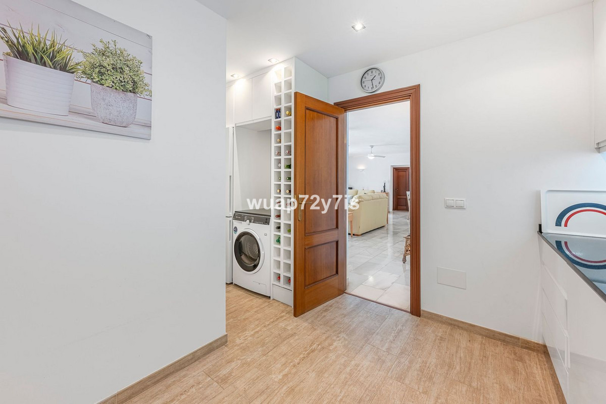 3 Bed Townhouse for sale in El Rosario Costa Del Sol, Málaga, Spain