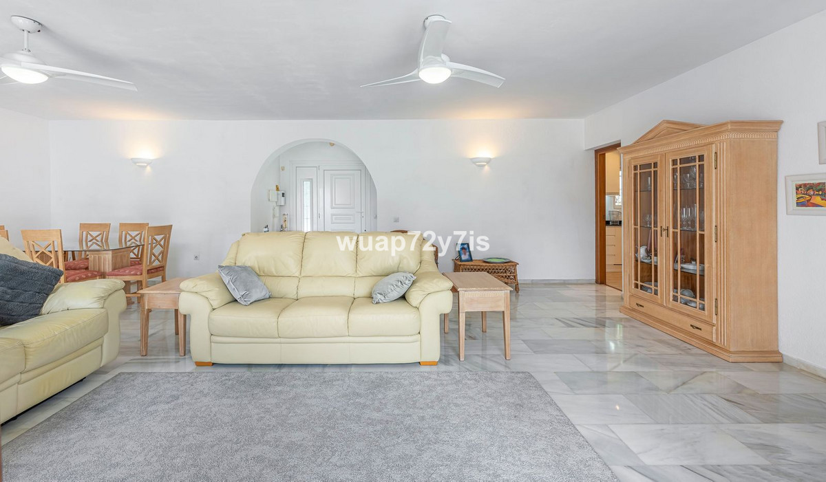 3 Bed Townhouse for sale in El Rosario Costa Del Sol, Málaga, Spain