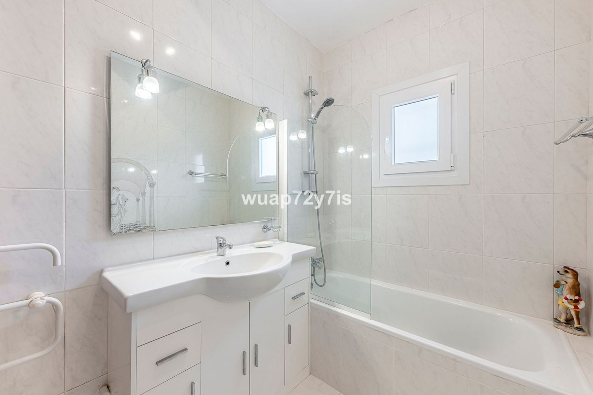 3 Bed Townhouse for sale in El Rosario Costa Del Sol, Málaga, Spain