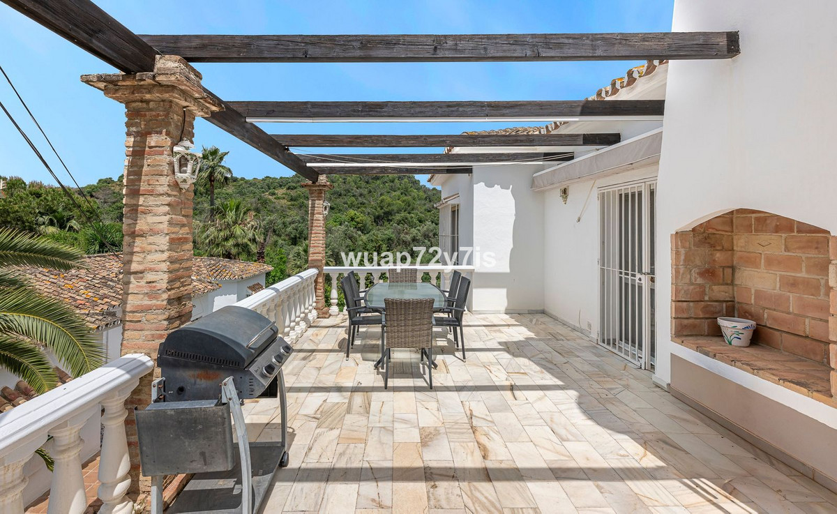 3 Bed Townhouse for sale in El Rosario Costa Del Sol, Málaga, Spain