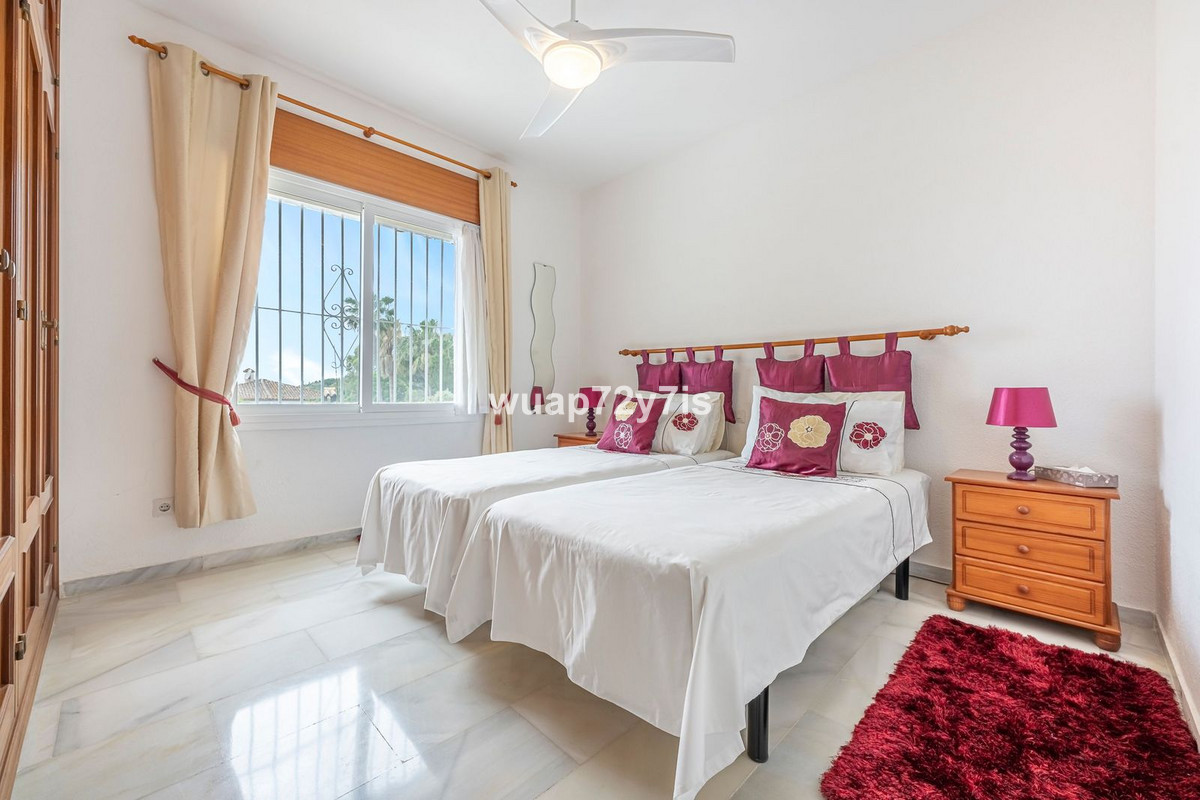3 Bed Townhouse for sale in El Rosario Costa Del Sol, Málaga, Spain