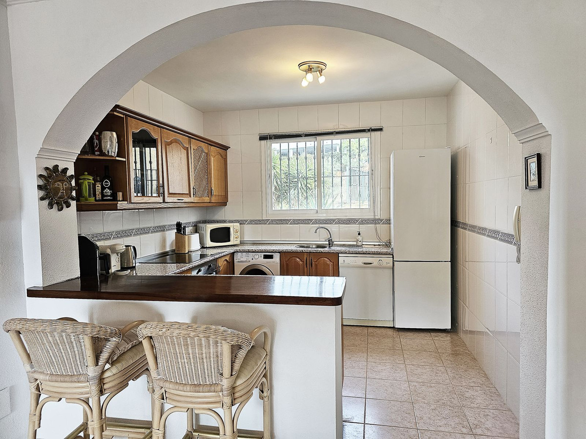 3 Bed Apartment for sale in Calahonda Costa Del Sol, Málaga, Spain