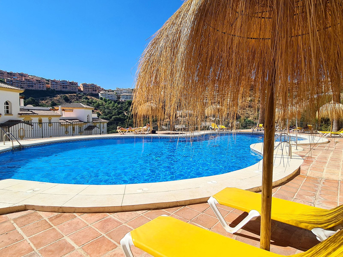 3 Bed Apartment for sale in Calahonda Costa Del Sol, Málaga, Spain