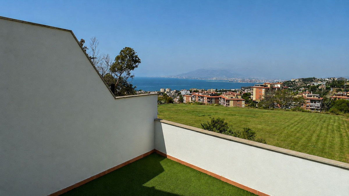 3 Bed Townhouse for sale in Málaga Costa Del Sol, Málaga, Spain