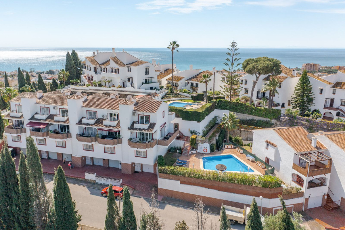 3 Bed Townhouse for sale in Riviera Del Sol Costa Del Sol, Málaga, Spain